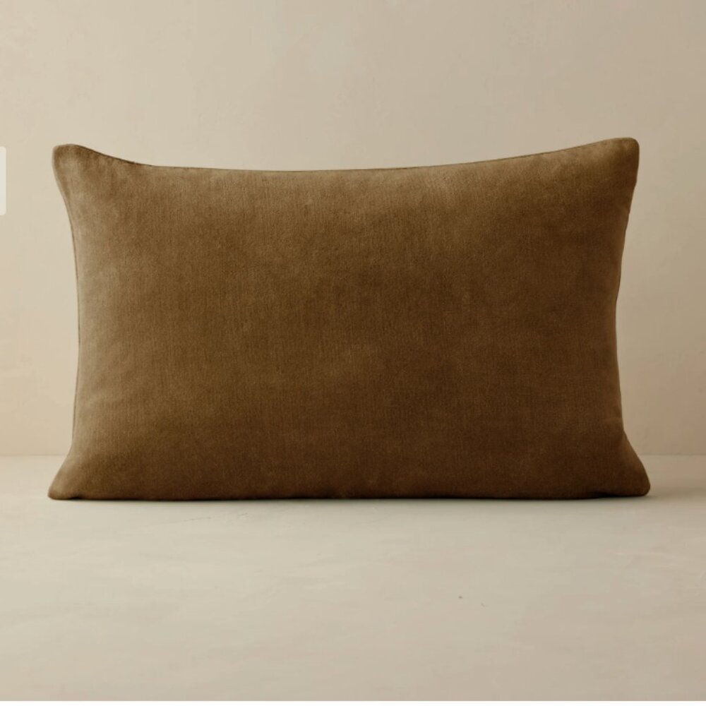LULU AND GEORGIA Charlotte lumbar pillow (toast)